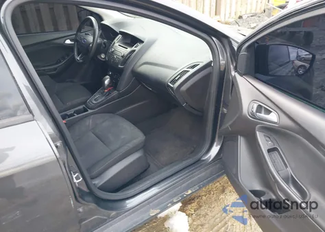 2017 Ford Focus Se z USA, uszkodzony, nr VIN 1FADP3F25HL250860